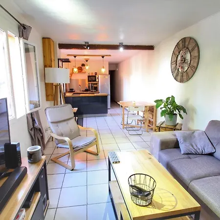 Apartment Proche Toutes Commodites *